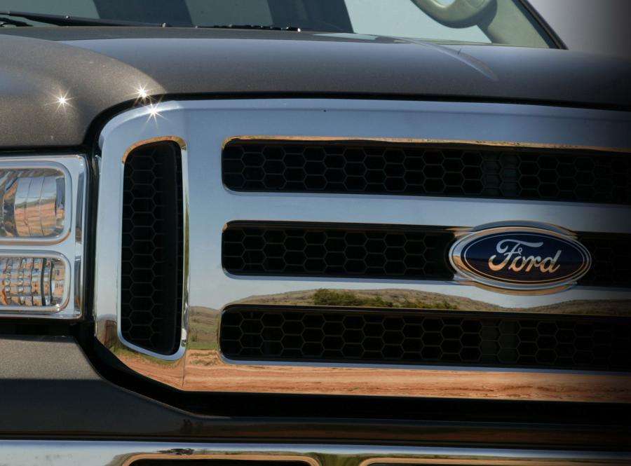  Ford F-250 Super Duty 2005 года  (фото 15 из 31)